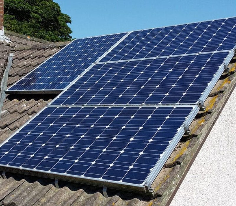 How Many Solar Panels Does a UK home need?